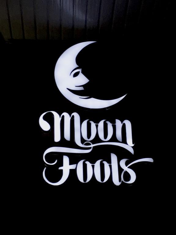 Moon Fools Hostel Panglao Bagian luar foto