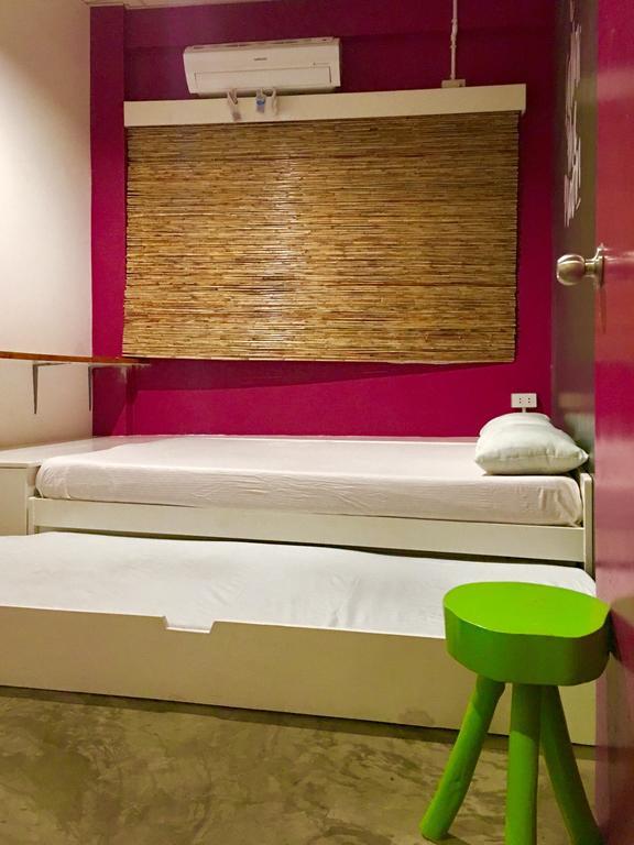Moon Fools Hostel Panglao Bagian luar foto