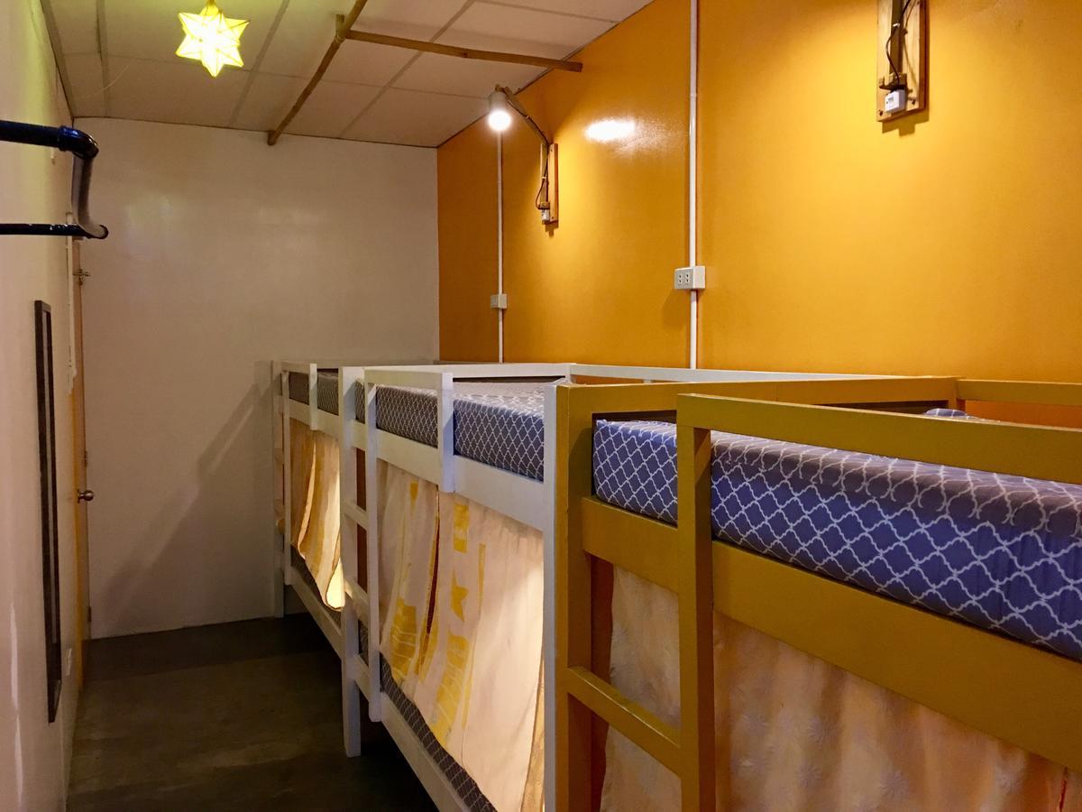 Moon Fools Hostel Panglao Bagian luar foto